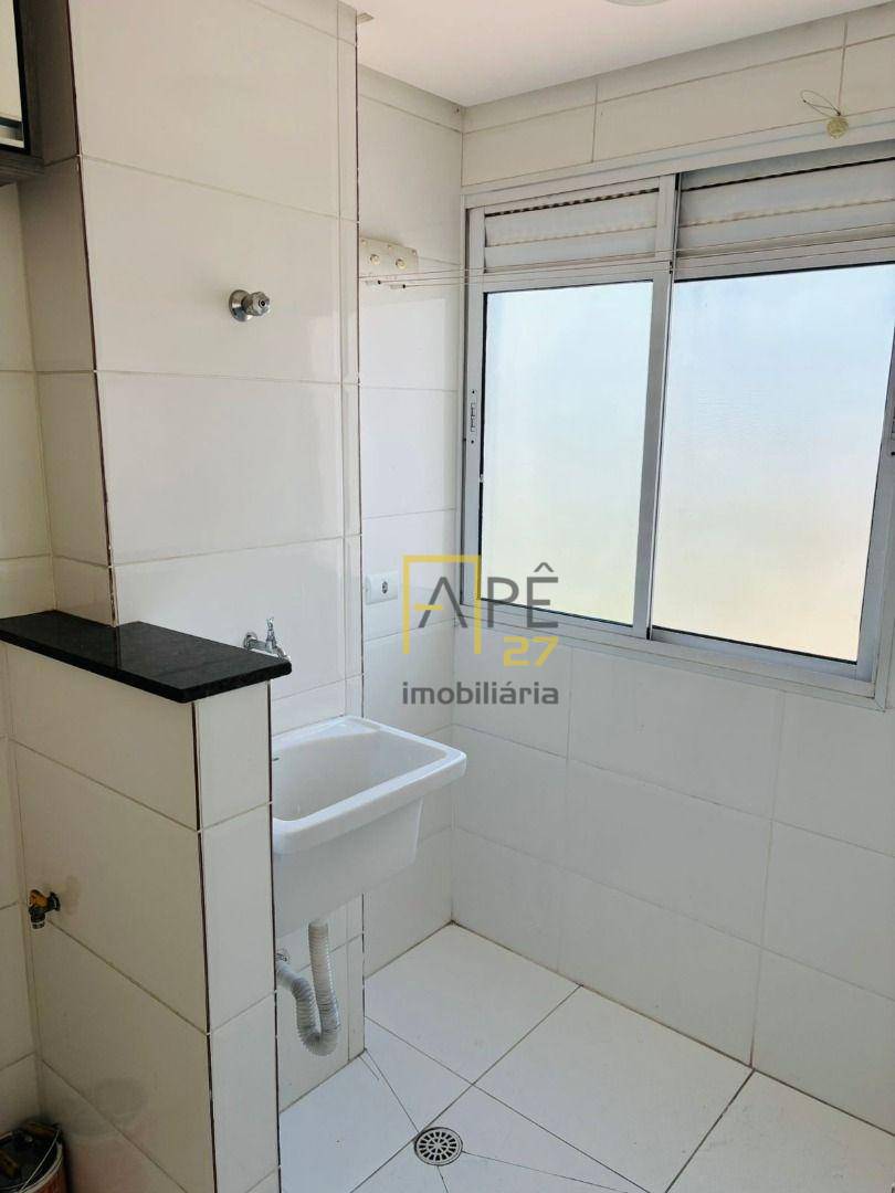 Apartamento para alugar com 2 quartos, 59m² - Foto 5