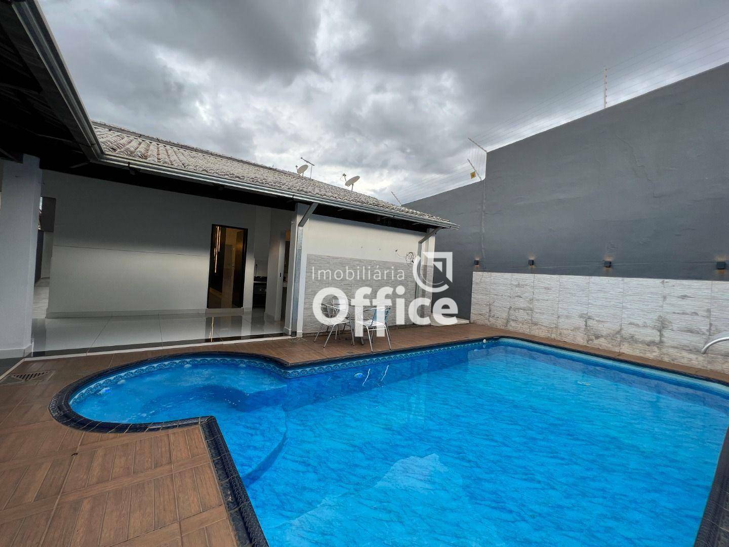 Casa à venda com 3 quartos, 220m² - Foto 23