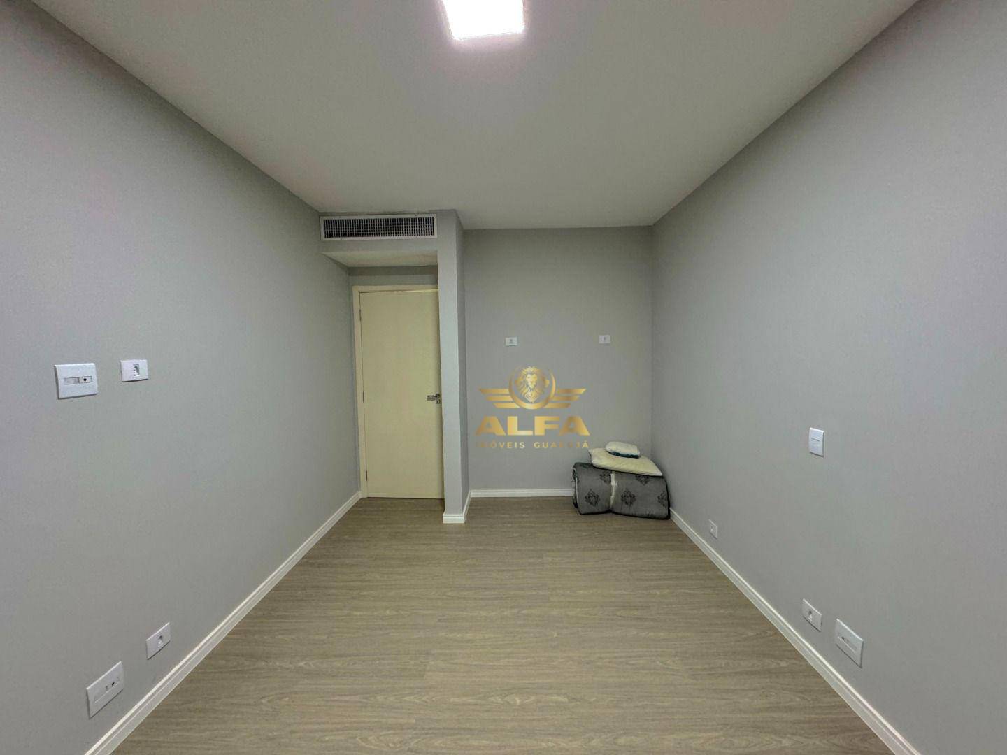 Apartamento à venda com 5 quartos, 215m² - Foto 13