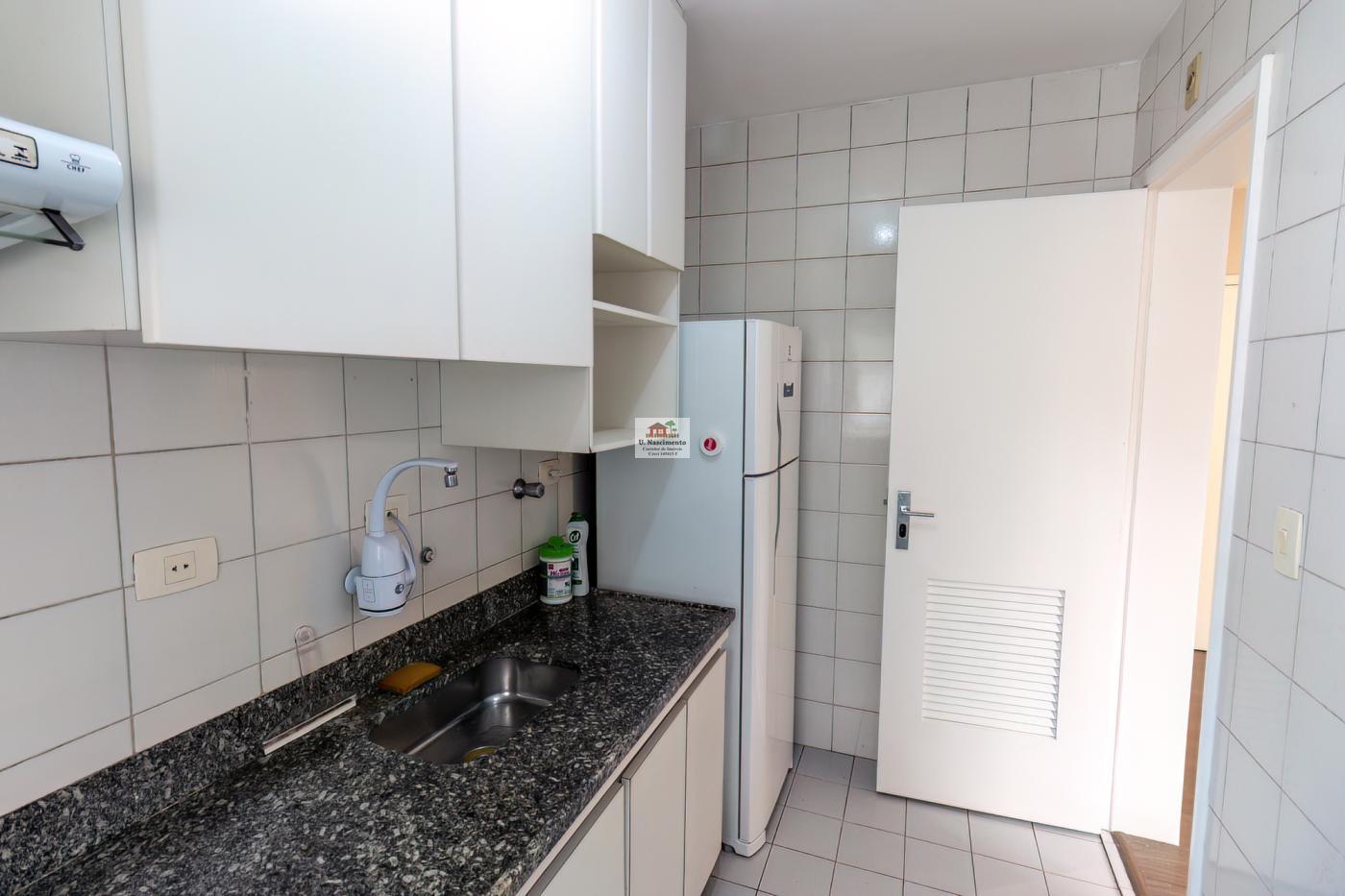 Apartamento para alugar com 1 quarto, 45m² - Foto 11