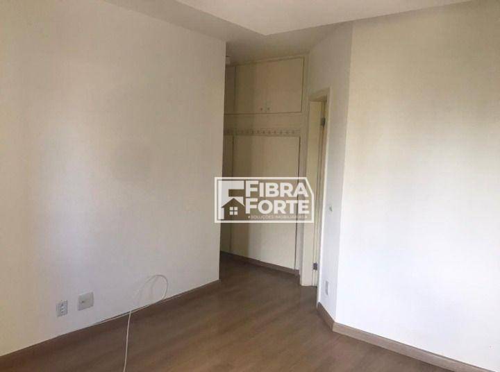 Apartamento à venda com 3 quartos, 161m² - Foto 16