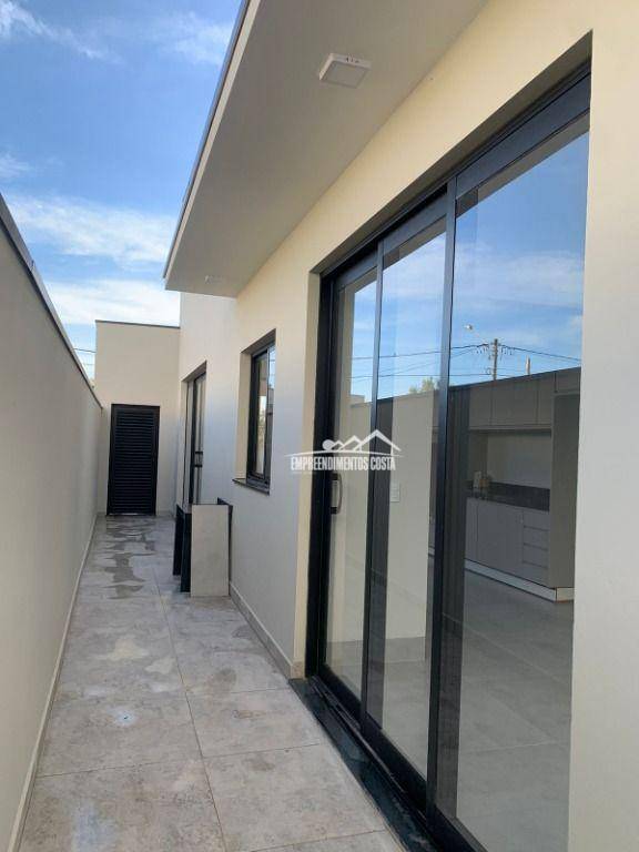 Casa à venda com 3 quartos, 161m² - Foto 14