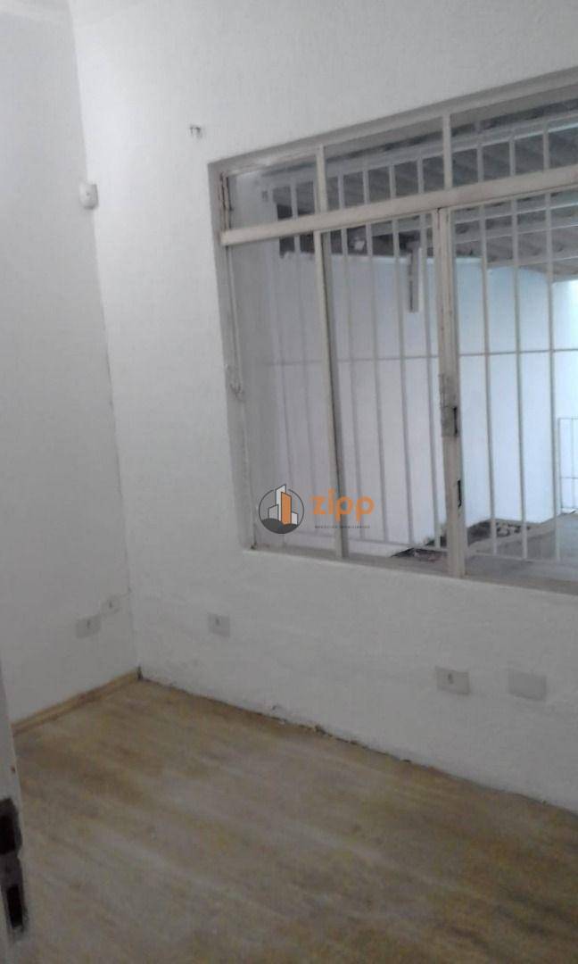 Sobrado à venda e aluguel com 3 quartos, 250m² - Foto 4