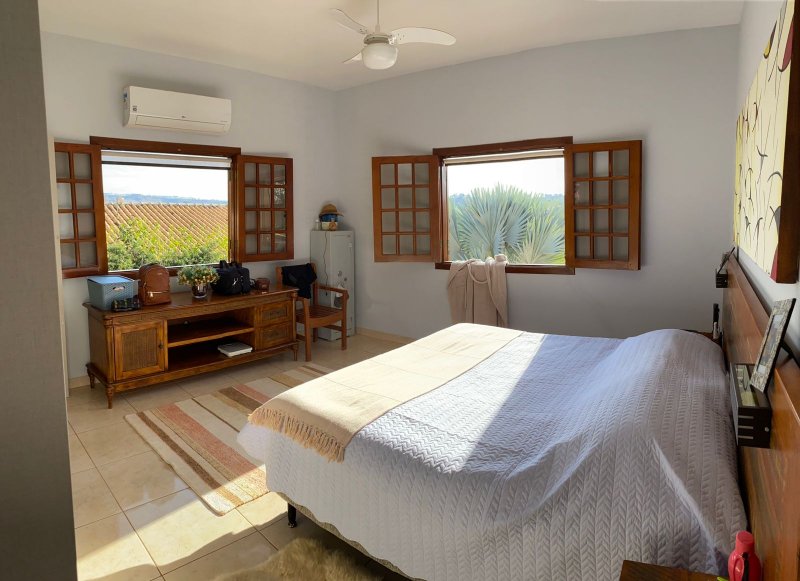 Sítio à venda com 3 quartos, 2800m² - Foto 16