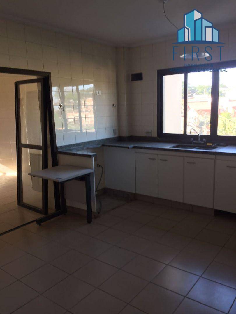 Apartamento à venda com 3 quartos, 182m² - Foto 21