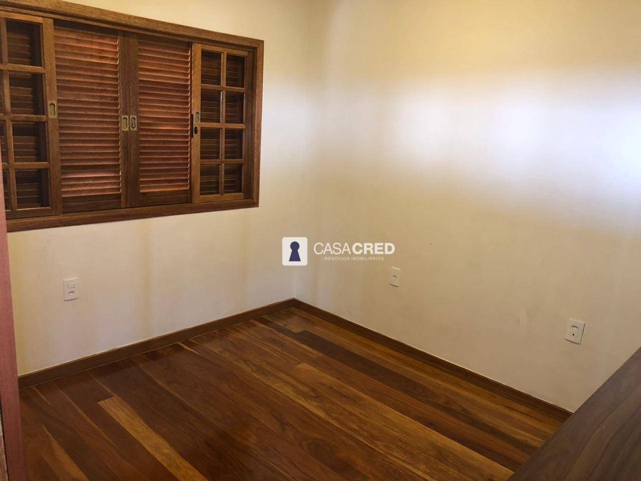 Casa à venda com 2 quartos, 190m² - Foto 13