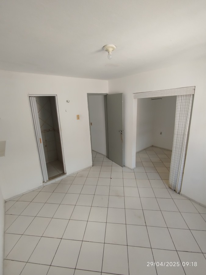 Apartamento para alugar com 2 quartos, 75m² - Foto 19