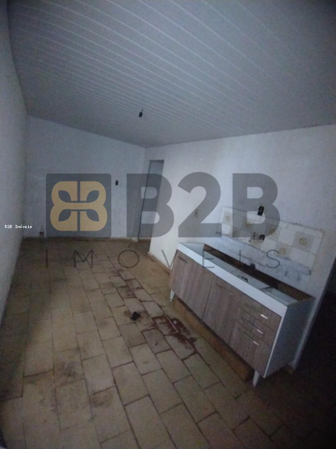 Casa à venda com 3 quartos, 200m² - Foto 11