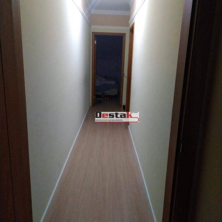 Sobrado à venda com 3 quartos, 180m² - Foto 7