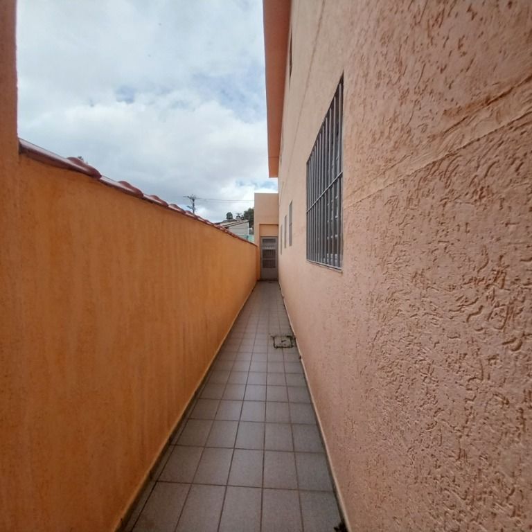 Sobrado à venda com 3 quartos, 220m² - Foto 22