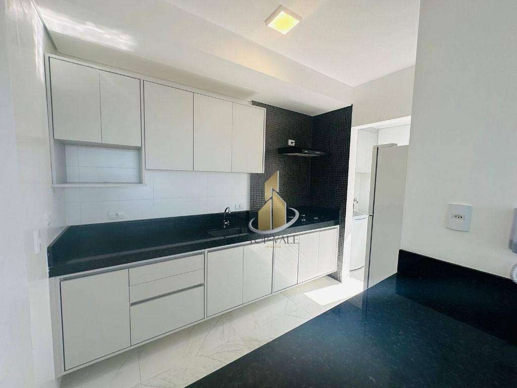 Apartamento à venda com 2 quartos, 74m² - Foto 4