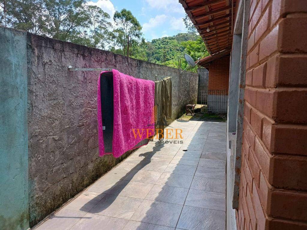 Casa à venda com 3 quartos, 120m² - Foto 3