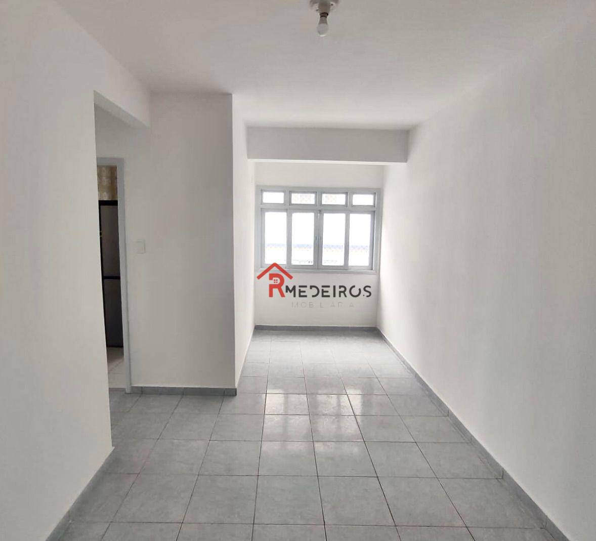 Apartamento à venda com 2 quartos, 71m² - Foto 2