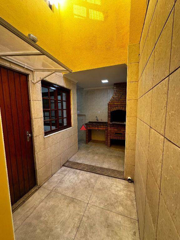 Sobrado à venda e aluguel com 6 quartos, 380m² - Foto 33