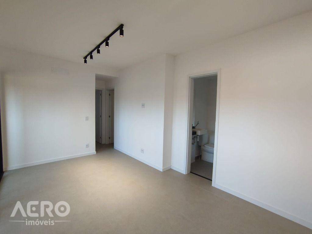 Apartamento para alugar com 3 quartos, 78m² - Foto 17