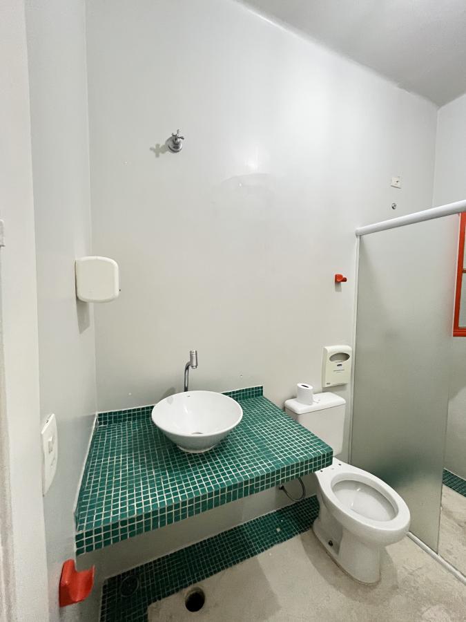 Prédio Inteiro para alugar com 2 quartos, 74m² - Foto 10