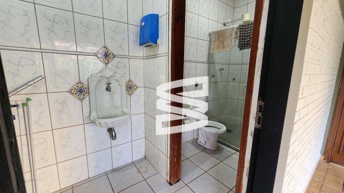 Chácara à venda com 4 quartos, 250m² - Foto 30