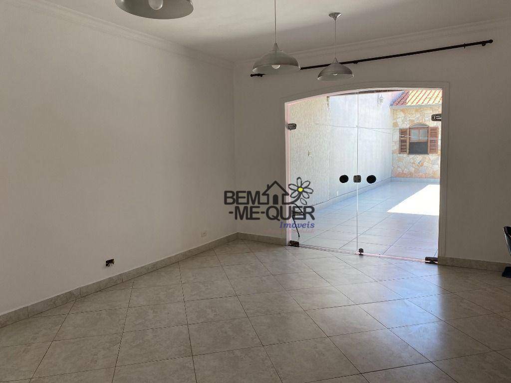 Casa à venda com 3 quartos, 380m² - Foto 27