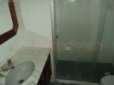 Apartamento para alugar com 3 quartos, 180m² - Foto 13