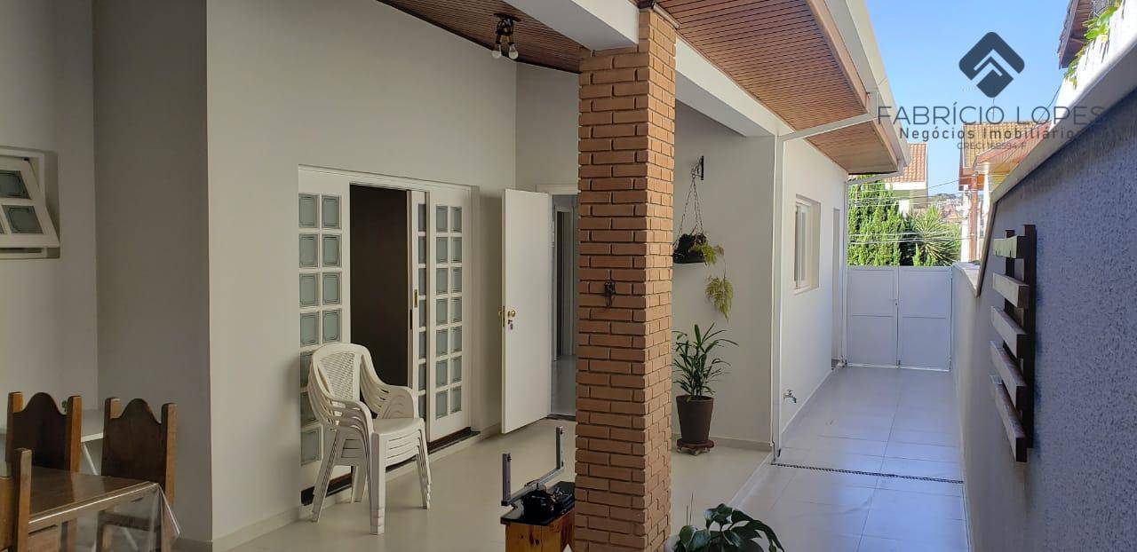 Casa à venda com 3 quartos, 255m² - Foto 18