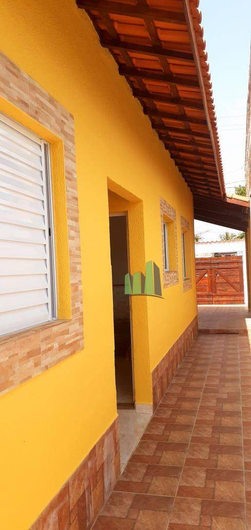 Casa à venda com 2 quartos, 65m² - Foto 4