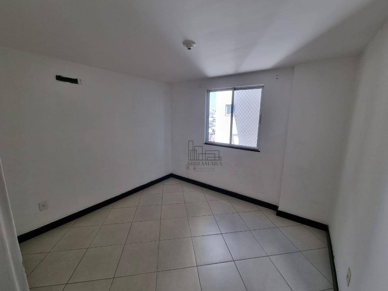 Apartamento à venda com 2 quartos, 69m² - Foto 4