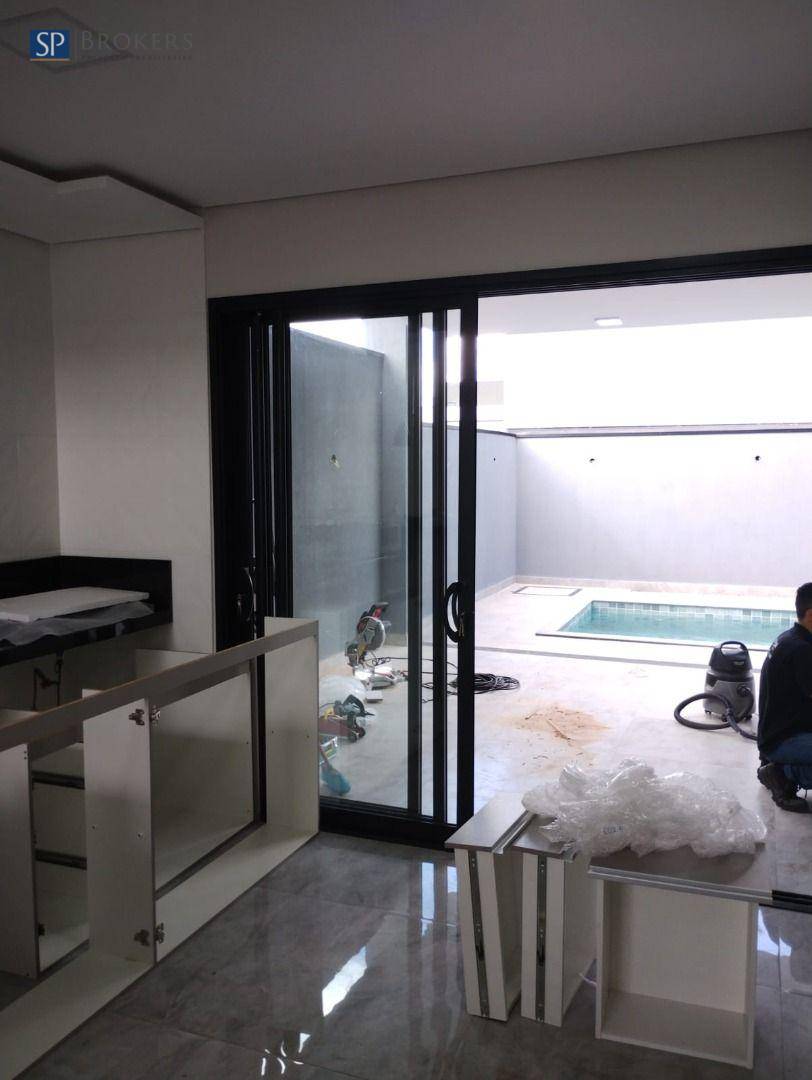 Casa de Condomínio à venda com 3 quartos, 192m² - Foto 4