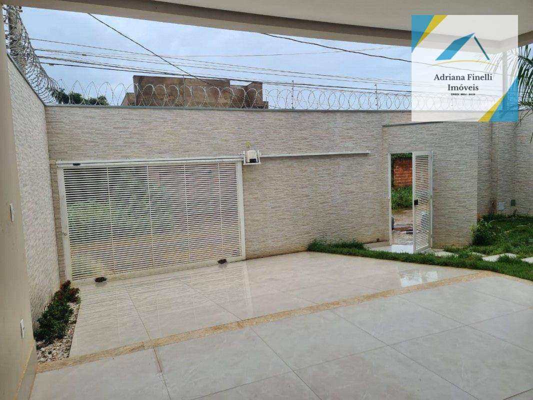 Casa à venda com 3 quartos, 270m² - Foto 2