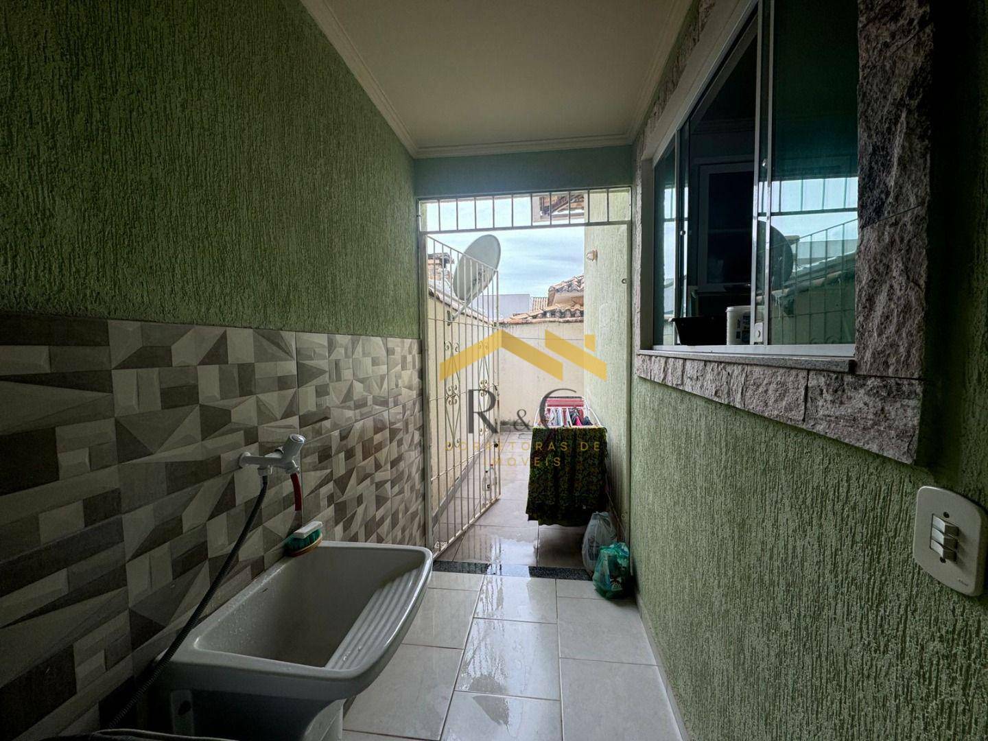 Casa à venda com 2 quartos, 65m² - Foto 16