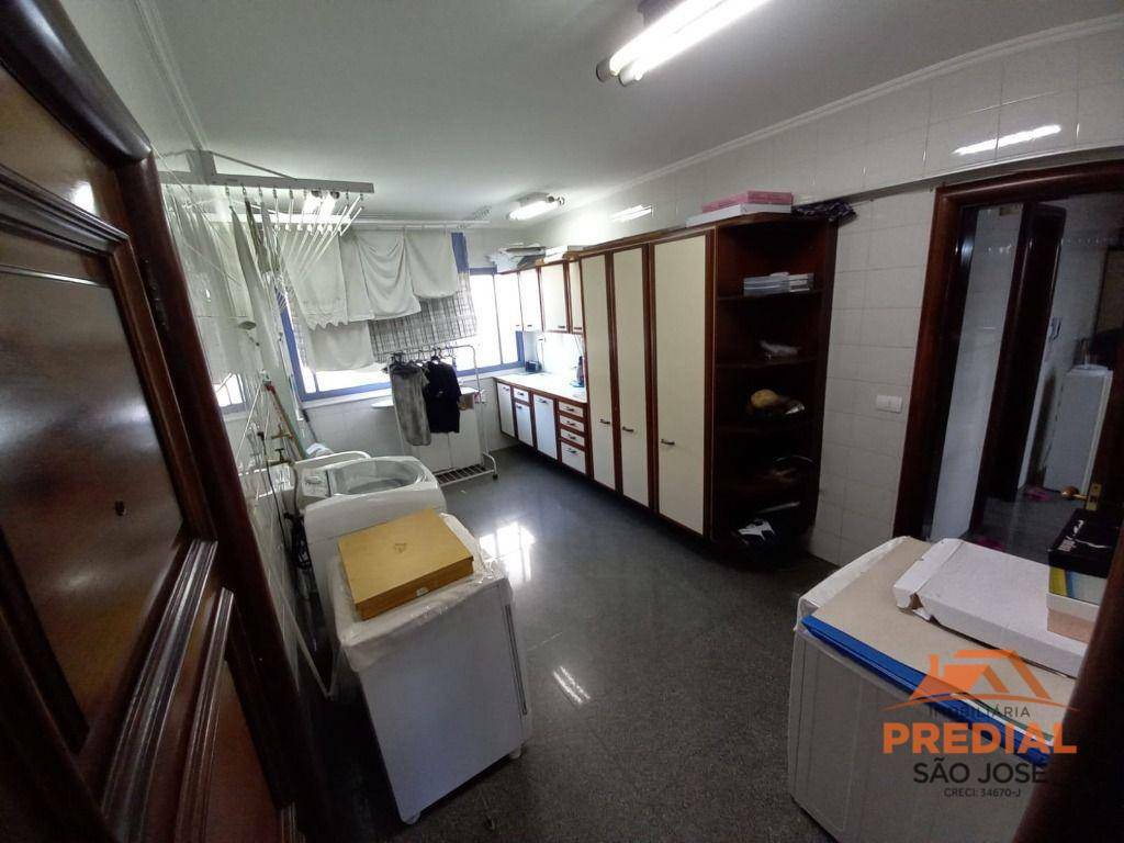 Apartamento à venda com 4 quartos, 346m² - Foto 12