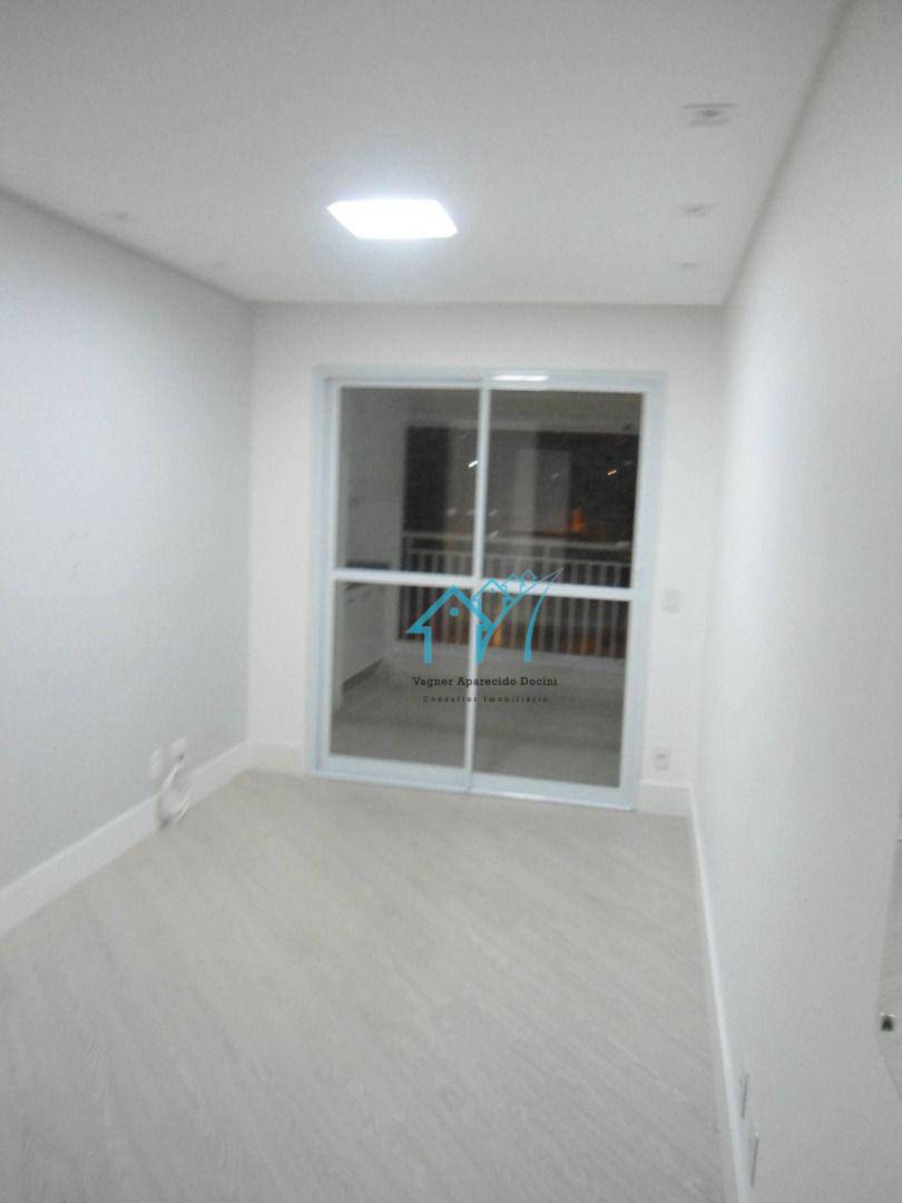 Apartamento à venda com 2 quartos, 69m² - Foto 8