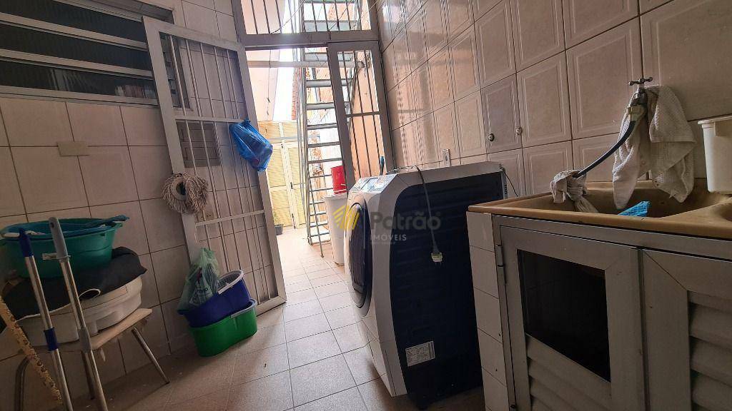 Casa à venda com 3 quartos, 150m² - Foto 12