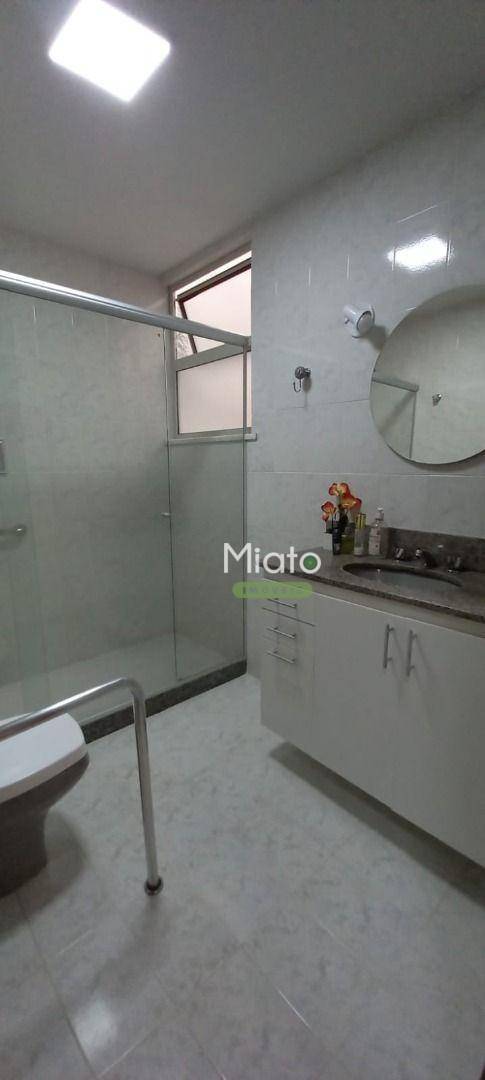 Apartamento à venda com 2 quartos, 77m² - Foto 10