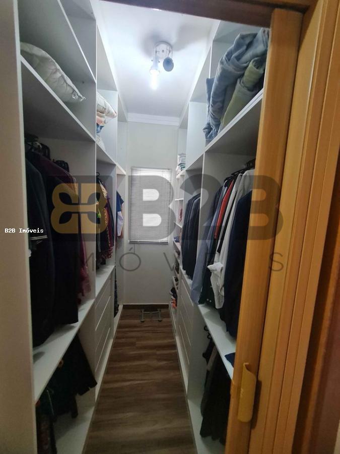 Casa à venda com 3 quartos, 139m² - Foto 12