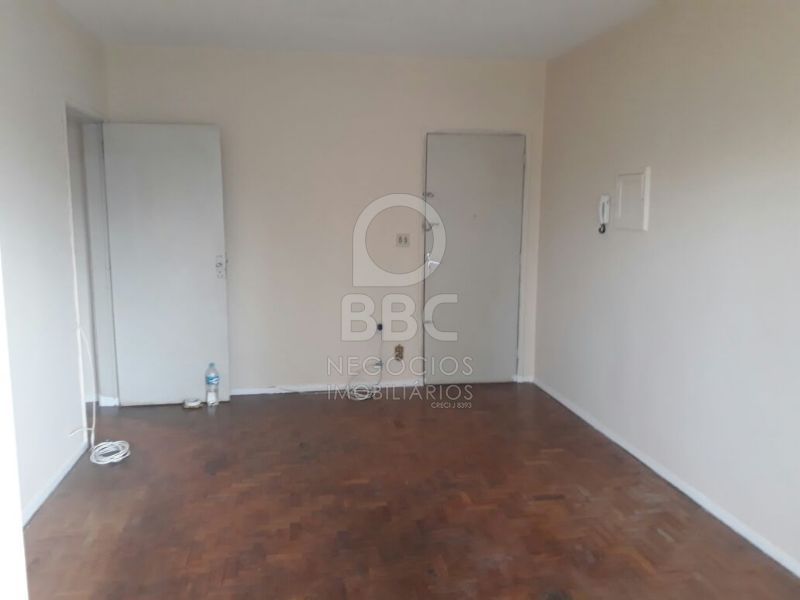 Apartamento para alugar com 2 quartos, 70m² - Foto 6