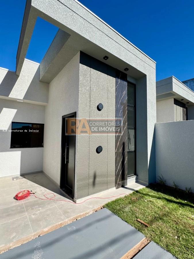 Casa à venda com 2 quartos, 140m² - Foto 1