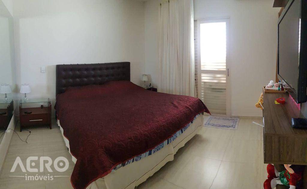 Casa de Condomínio à venda com 3 quartos, 300m² - Foto 6