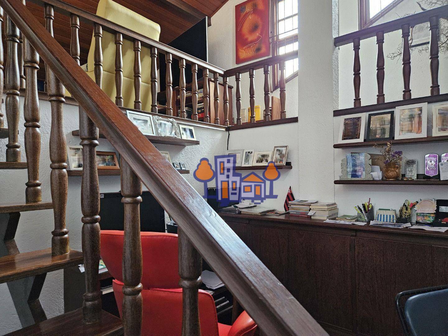 Casa à venda com 4 quartos, 300m² - Foto 30