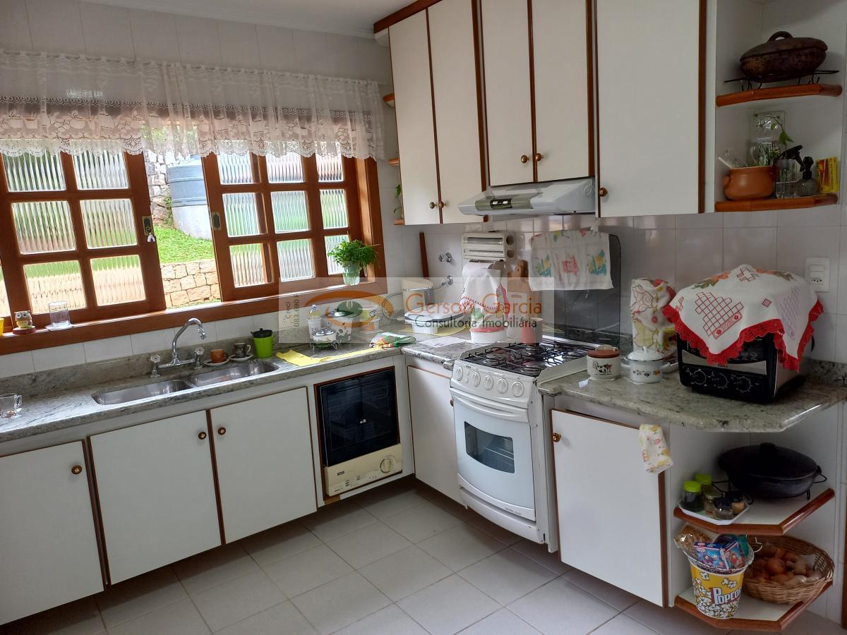 Casa à venda com 3 quartos, 450m² - Foto 5