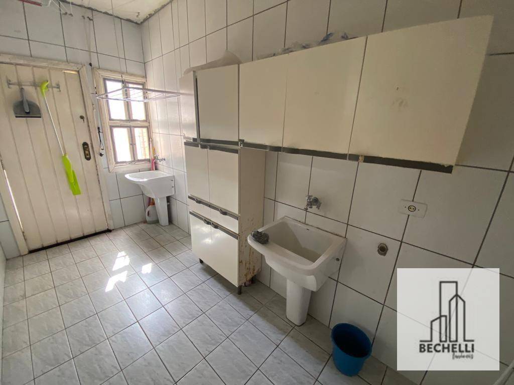 Casa à venda com 5 quartos, 206m² - Foto 5