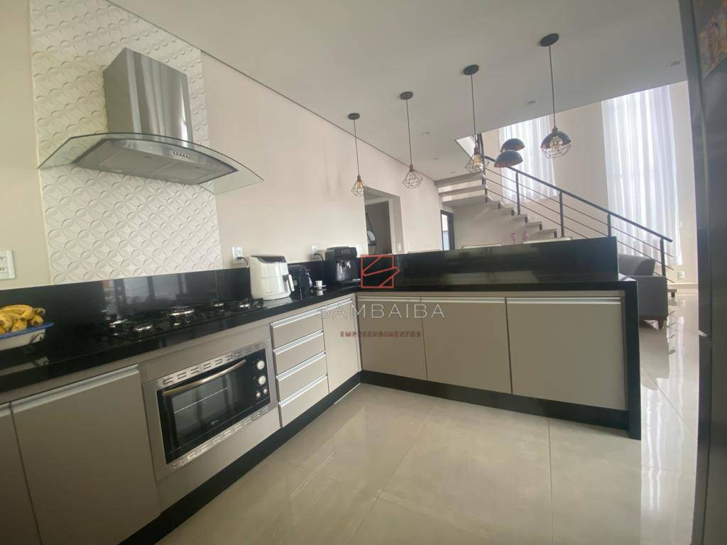 Casa à venda com 3 quartos, 253m² - Foto 13