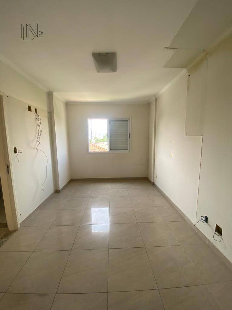 Apartamento à venda com 3 quartos, 121m² - Foto 26