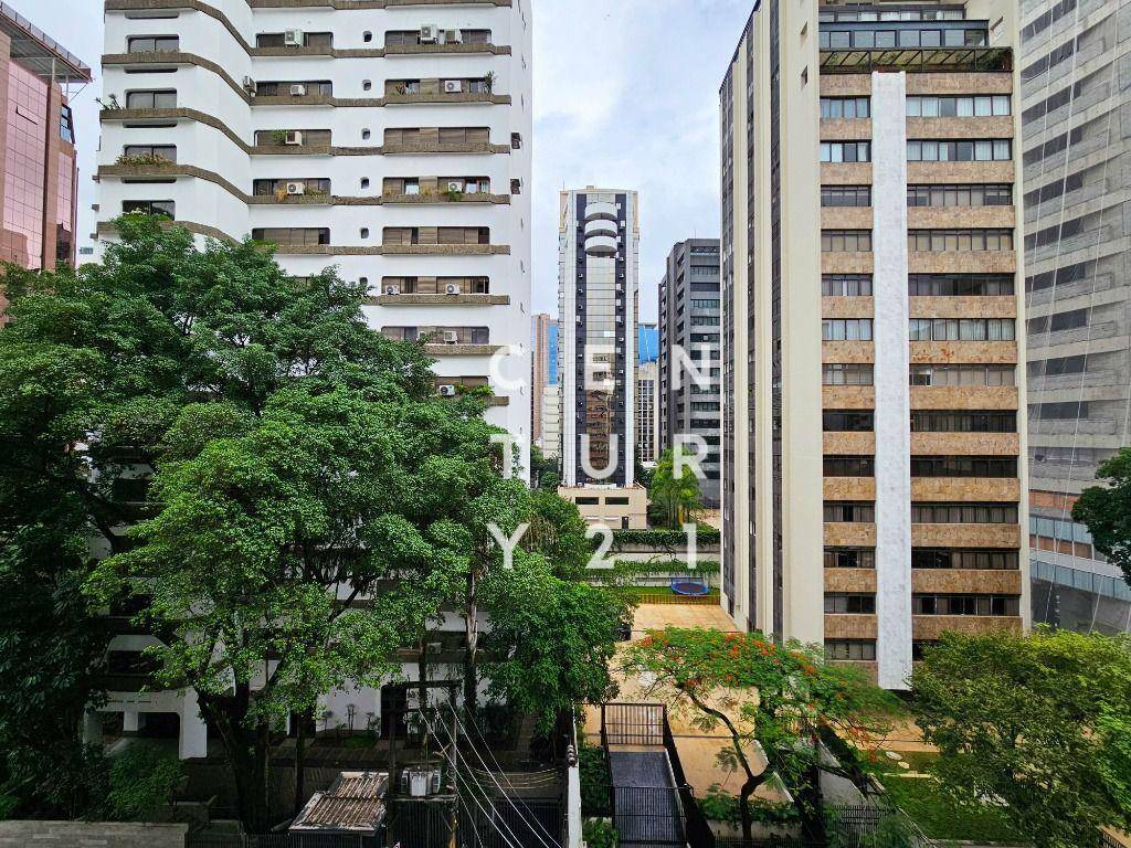 Apartamento à venda com 4 quartos, 226m² - Foto 30