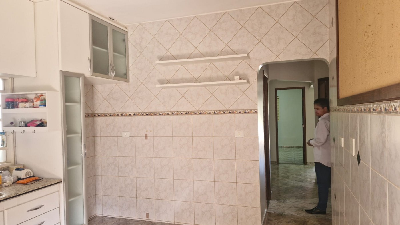 Casa à venda com 3 quartos, 190m² - Foto 26
