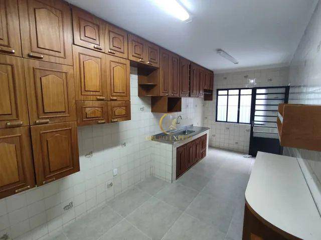 Casa à venda com 3 quartos, 140m² - Foto 4