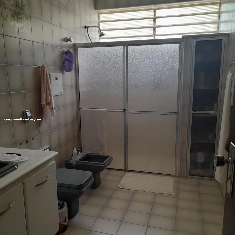 Casa à venda com 3 quartos, 300m² - Foto 13