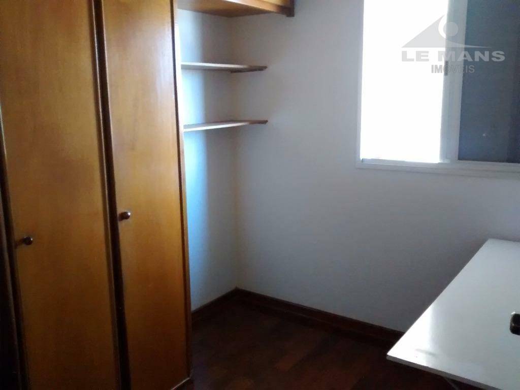 Apartamento para alugar com 3 quartos, 67m² - Foto 9