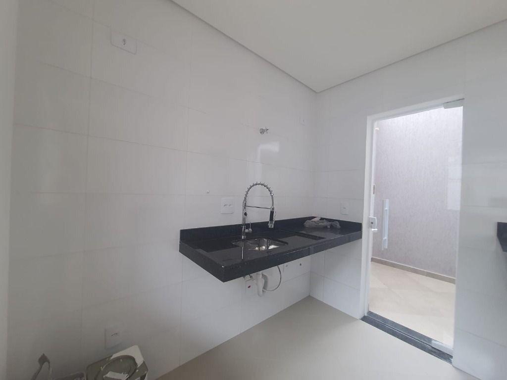 Sobrado à venda com 2 quartos, 73m² - Foto 8