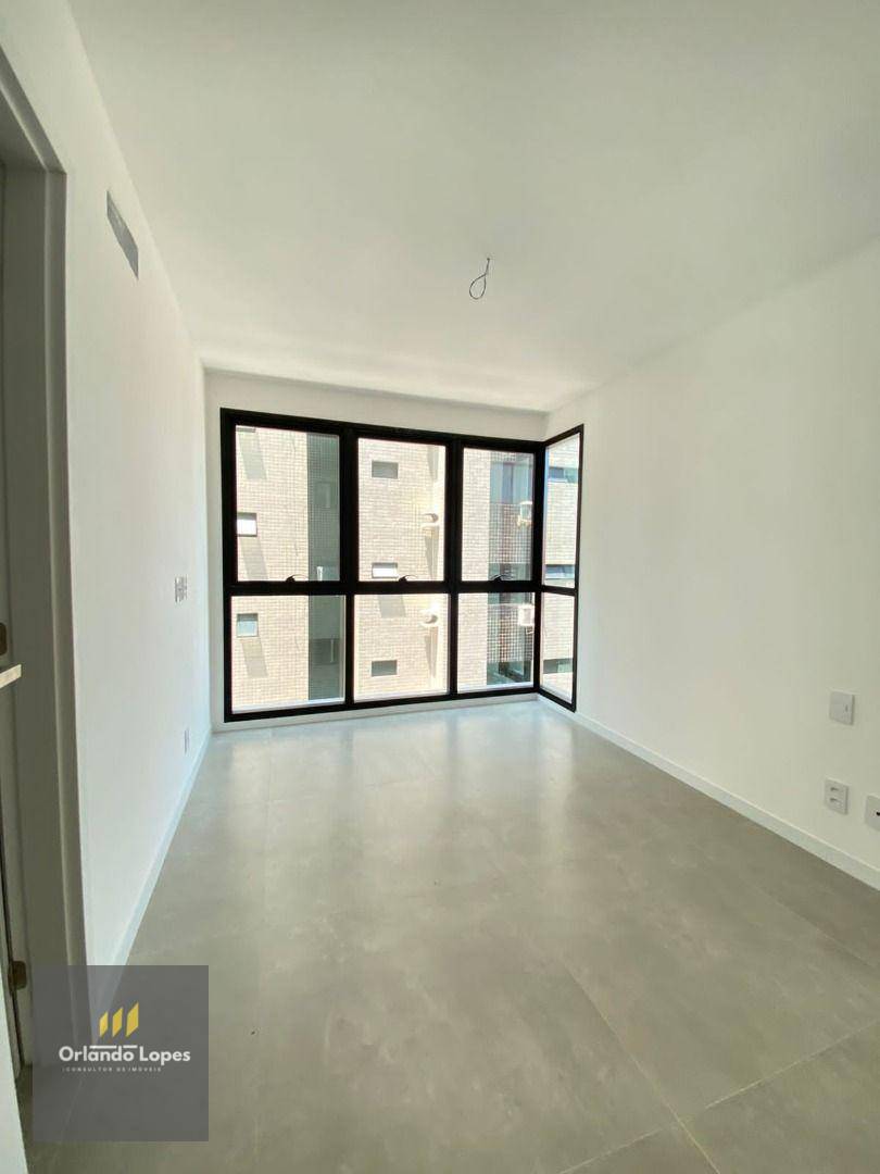 Apartamento à venda com 4 quartos, 228m² - Foto 9