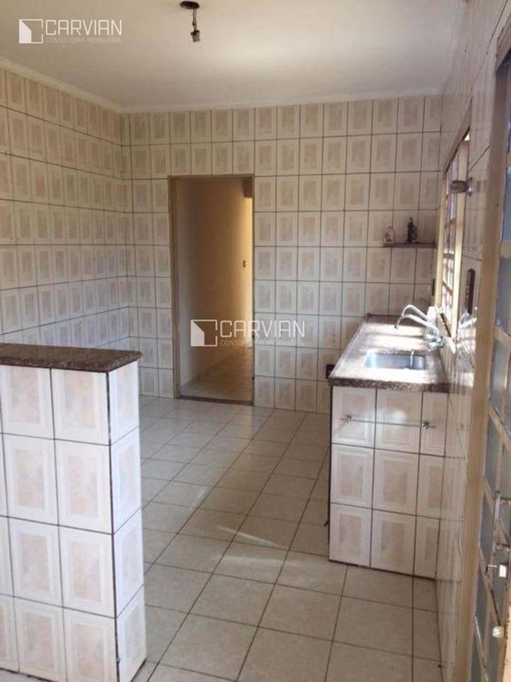 Casa à venda com 3 quartos, 100m² - Foto 12